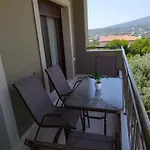 Dikap Luxury Aparts * Лименария