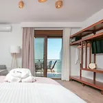 Dikap Luxury Aparts Апартаменты Лименария
